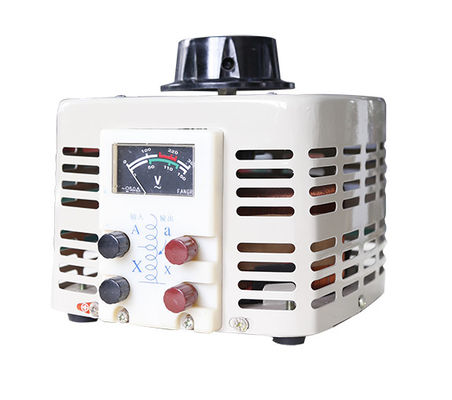 comprare Illuminazione 3KVA manopola rotatoria 0-250VAC di Variac del regolatore di tensione automatico di 3 fasi fabbricazione online